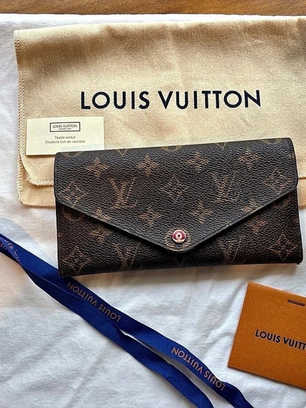 Louis Vuitton Joséphine Monogram Wallet Fuchsia - Full Set